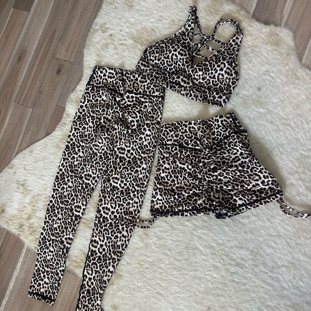 Leopard Print Women's Activewear Set